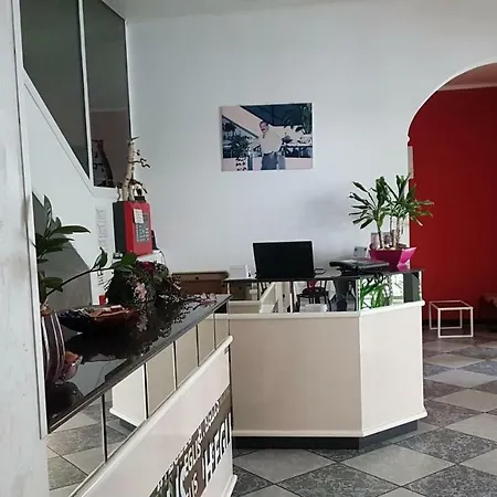 Eglis 酒店 里米尼